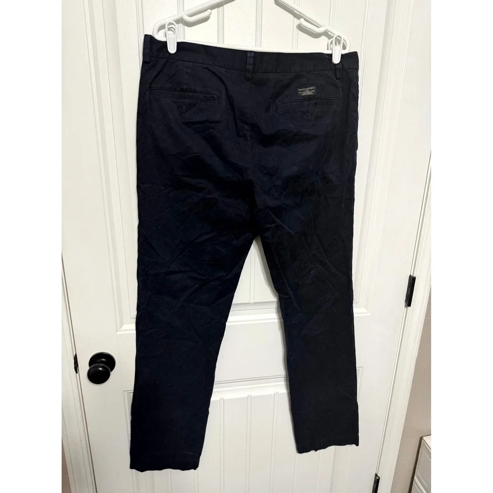 Banana Republic Aiden Chino Pants Mens 35/36  Slim Fit 100% Cotton
